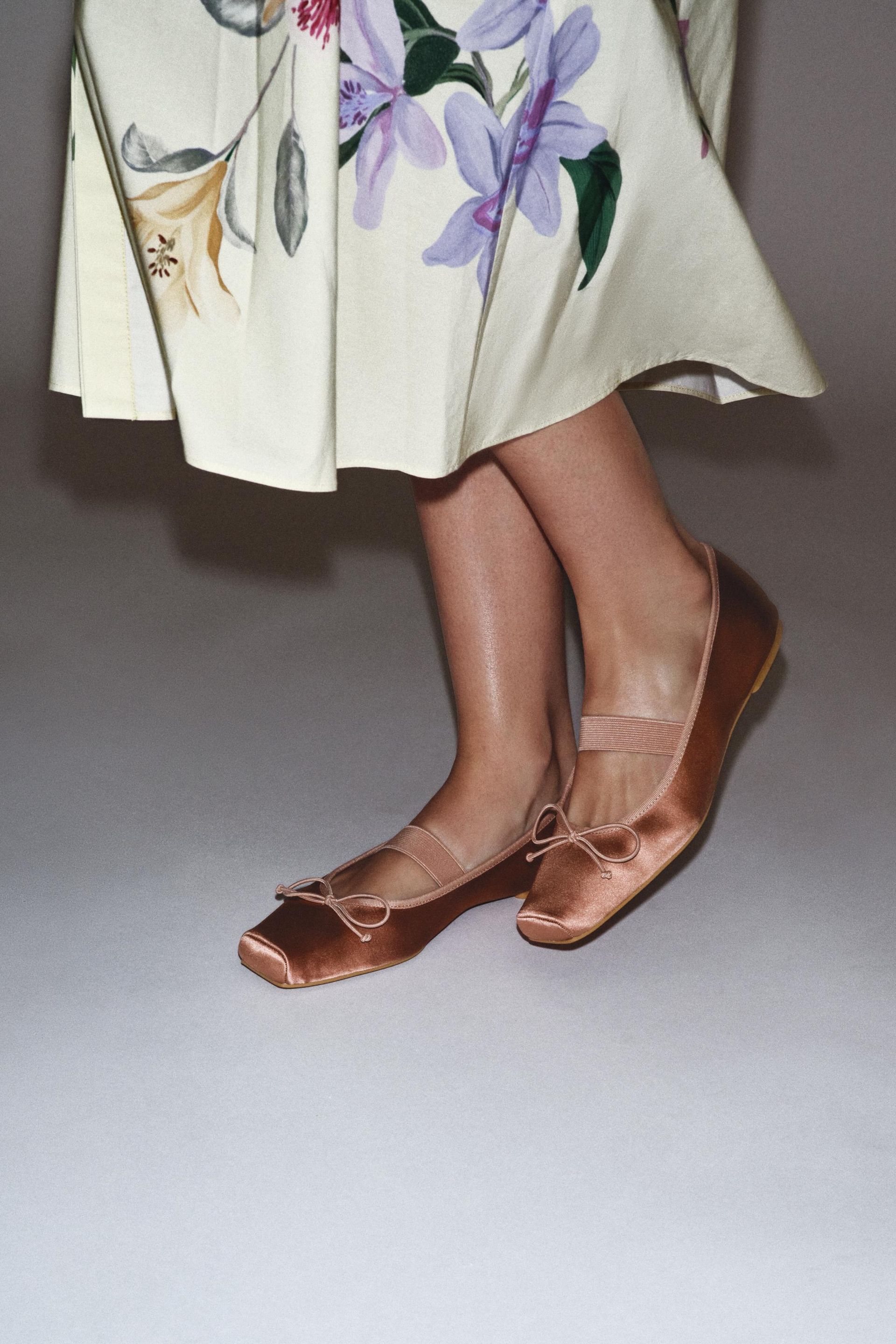 Satin Ballet Flats With Bow