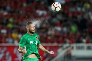 Mario Suarez in action for Guizhou Hengfeng against Guangzhou Evergrande in July 2018.