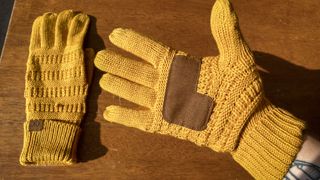 A pair of knit touchscreen gloves