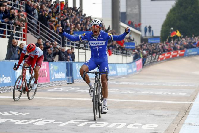 Philippe Gilbert wins Paris-Roubaix