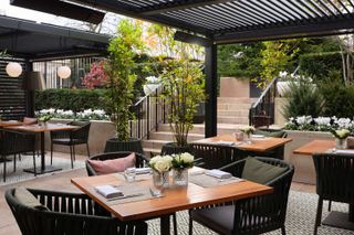 Four Seasons Hyde Park, On The Terrace, On The Terrace is the outdoor dining spot at the Four Seasons hyde park, with blooming plants and contemporary furniture