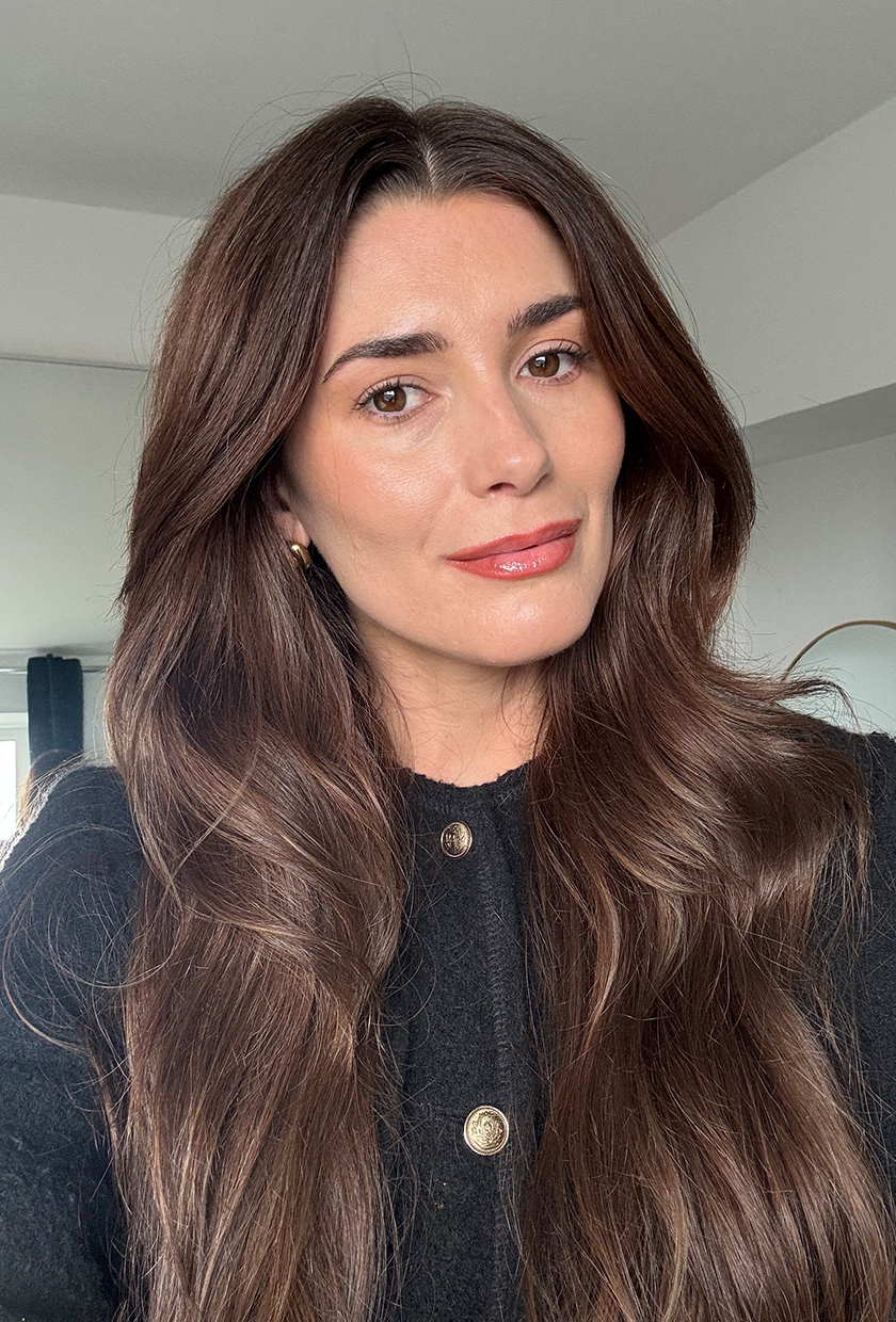 Eleanor wearing Refy lip liner in Dusk paired with a clear gloss