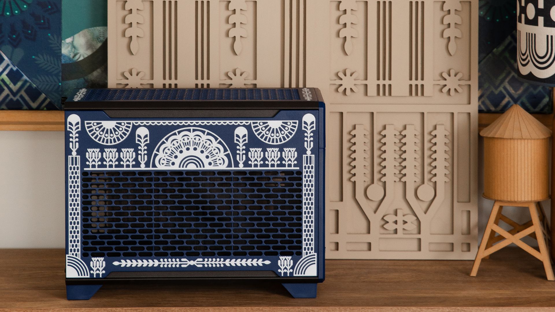 Thermaltake TR100 koralie edition pc case