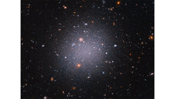 Already-weird galaxy found to have oddly little dark matter | Live Science