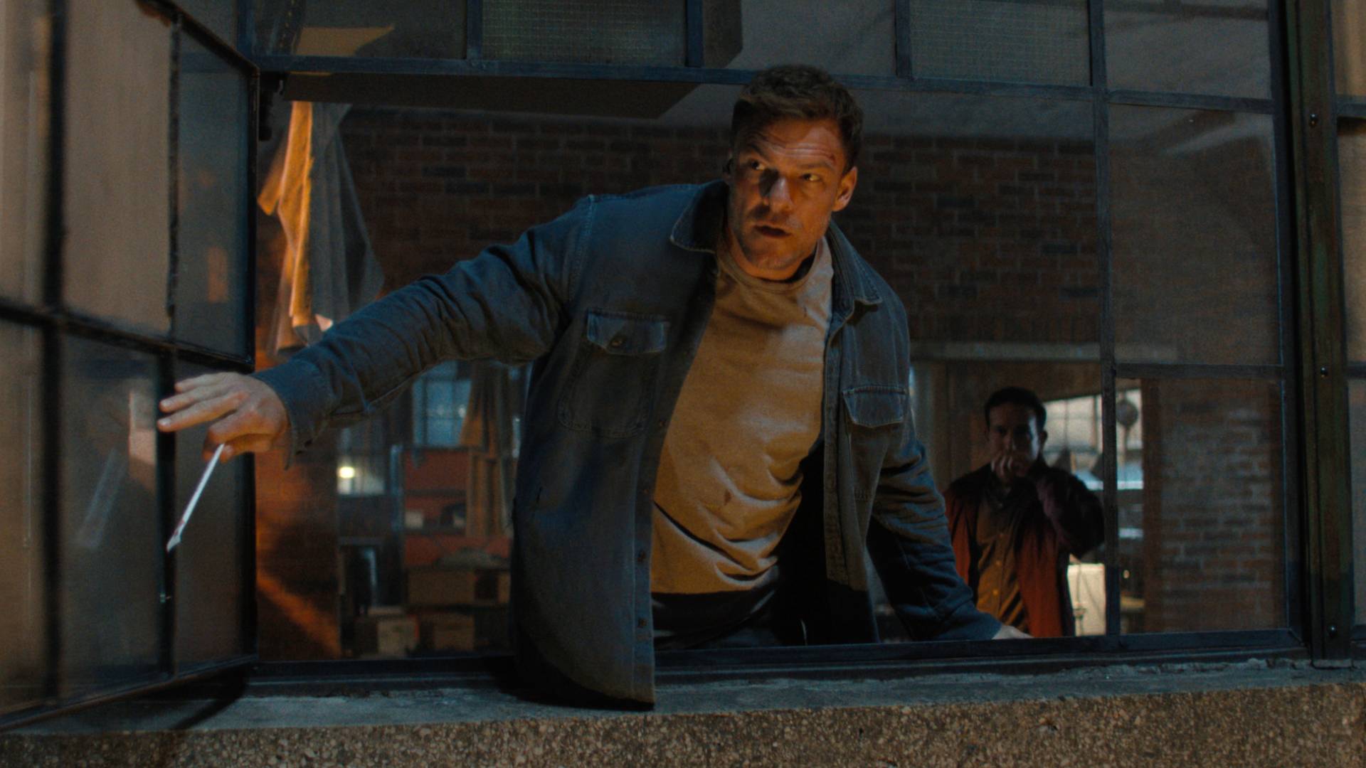 Alan Ritchson as Reacher in Reacher Season 4