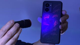 HMD Barça Fusion, with its glow in the dark signatures