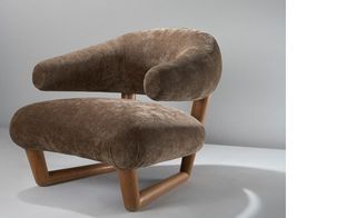 Sculpture armchair