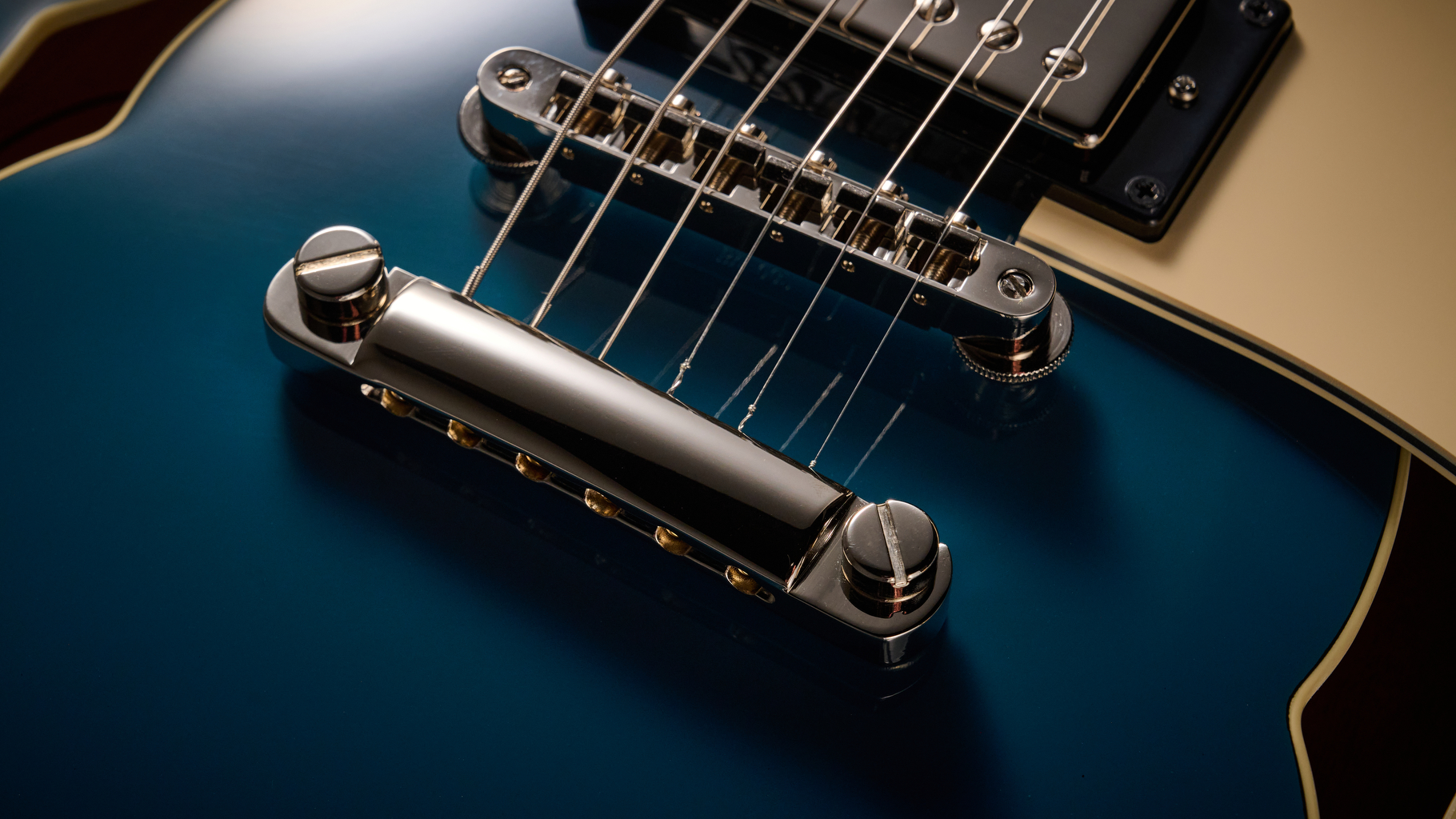 Orangewood Clementine semi-hollow guitar