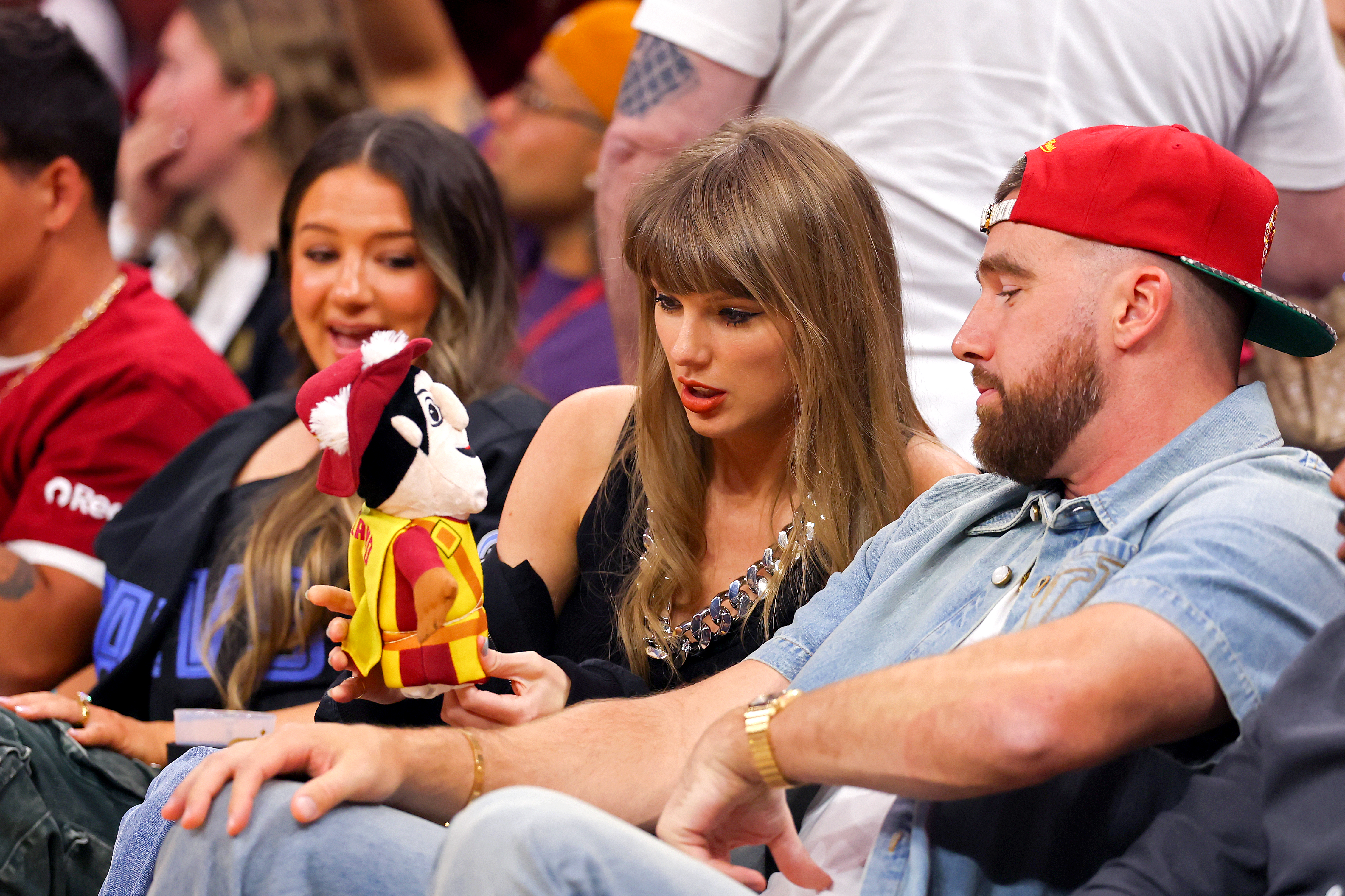 Taylor Swift and Travis Kelce at the Cleveland Cavaliers game