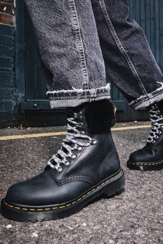 Dr Martens 1460 Serena Collar Faux Fur Lined Lace Up Boots