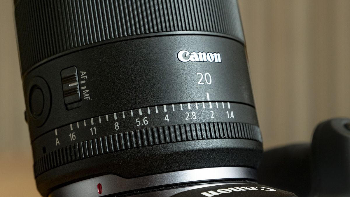 Closeup of the Canon RF 20mm F1.4L VCM lens' aperture ring