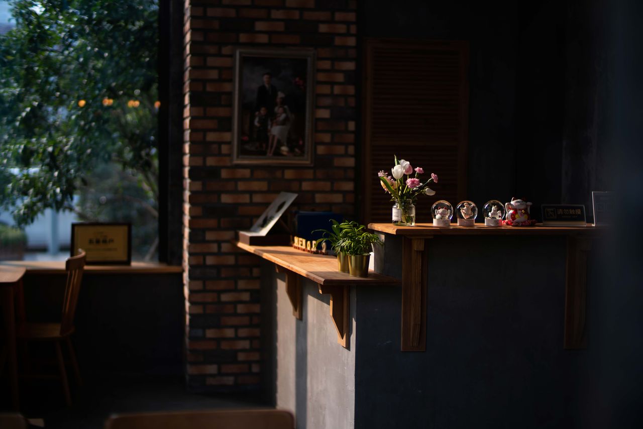 Shot on the Mitakon Speedmaster 50mm f/0.95 III by Wen Tai