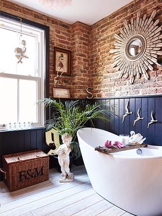 exposed-brick-wall-bathroom