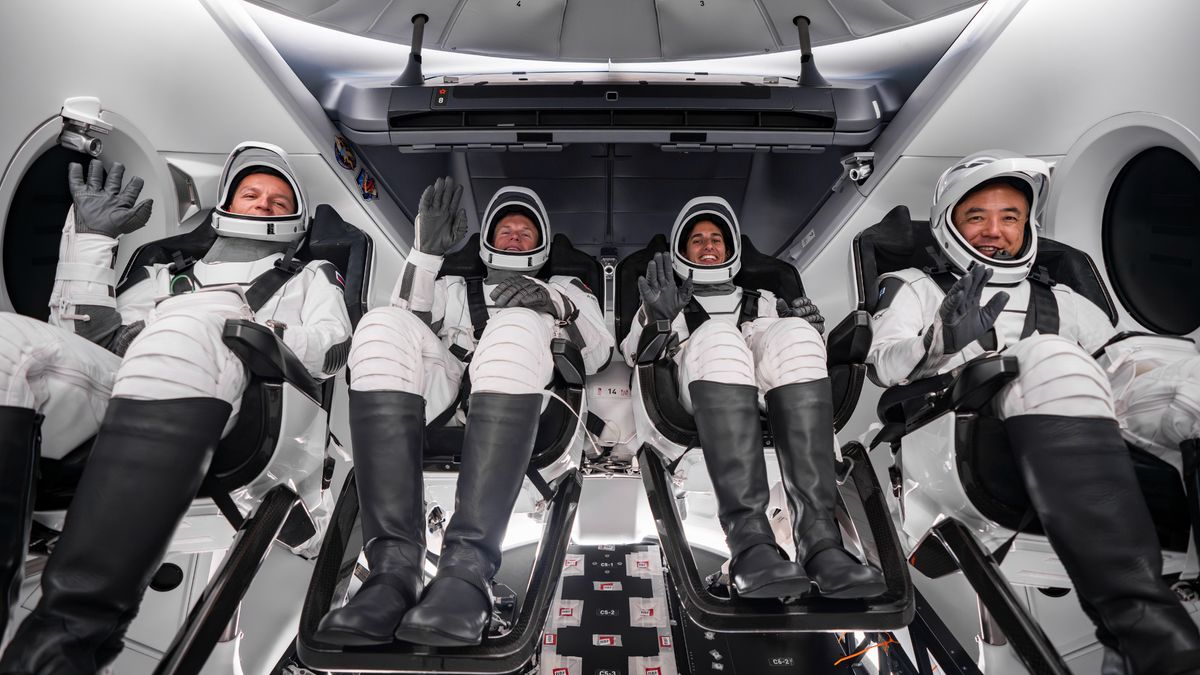 Los astronautas de SpaceX Crew-7 ensayan antes del lanzamiento del 25 de agosto (foto)