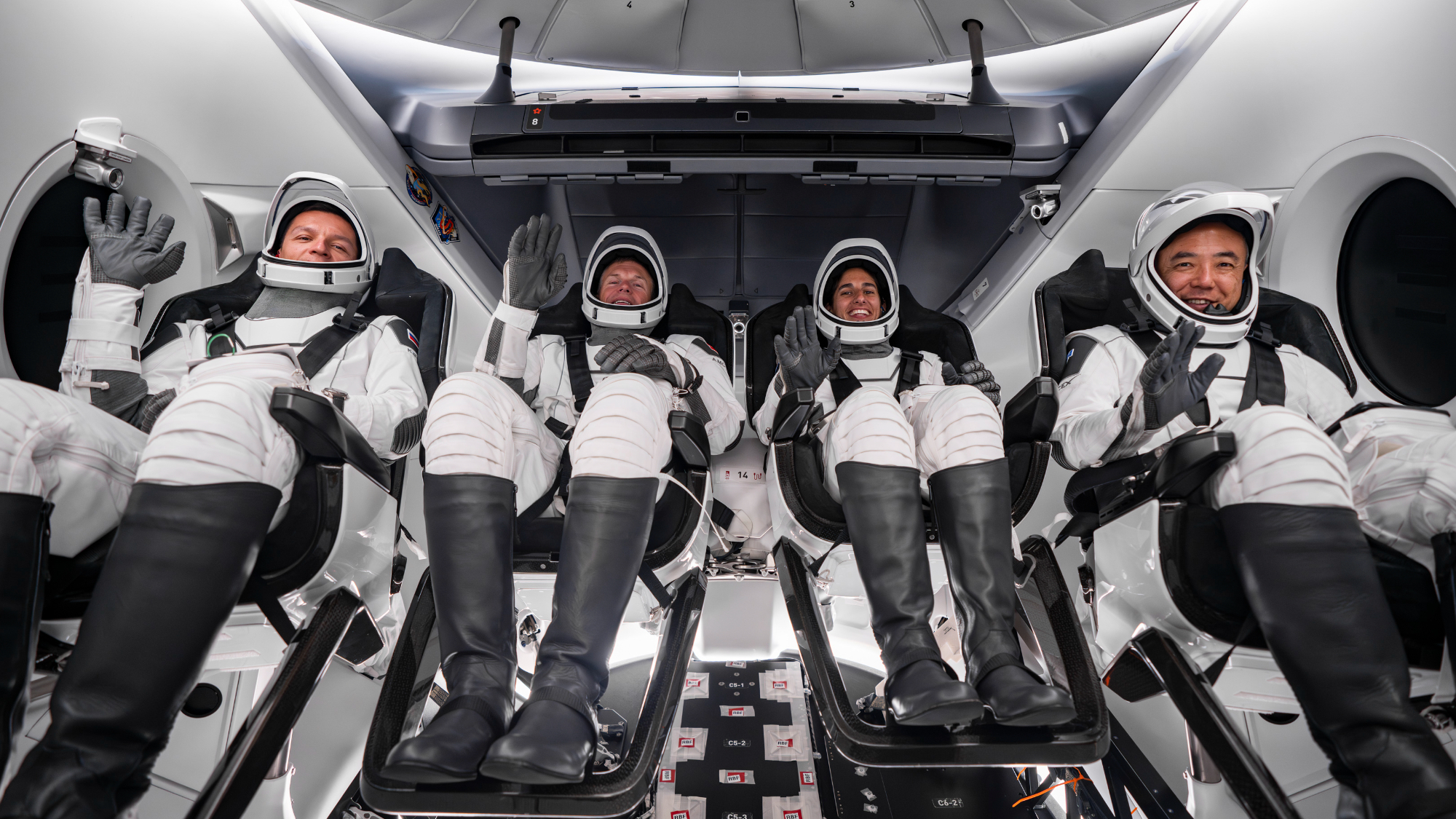 SpaceX Crew-7 astronauts rehearse ahead of