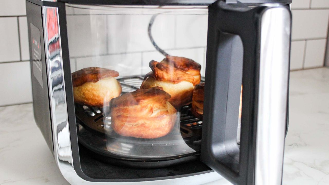 Gourmia Fry &lsquo;N Fold Digital Air Fryer