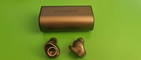 Creative Outlier Pro äkta trådlösa öronproppar