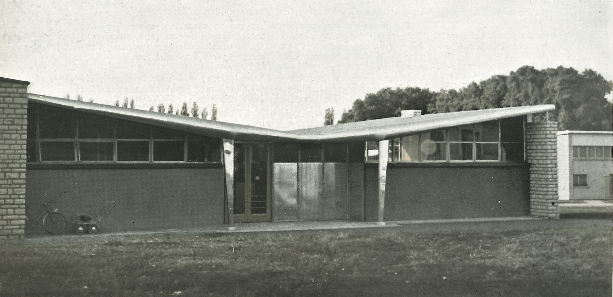 Valenceaude school complex, Gond-Pontouvre (1954) by Jean Prouv&amp;eacute;