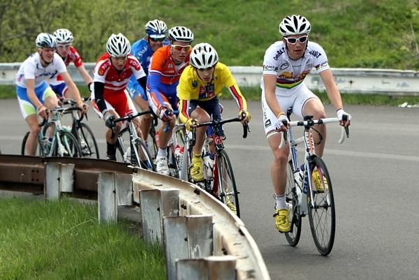 World champion Olivier Le Gacin leads the bunch