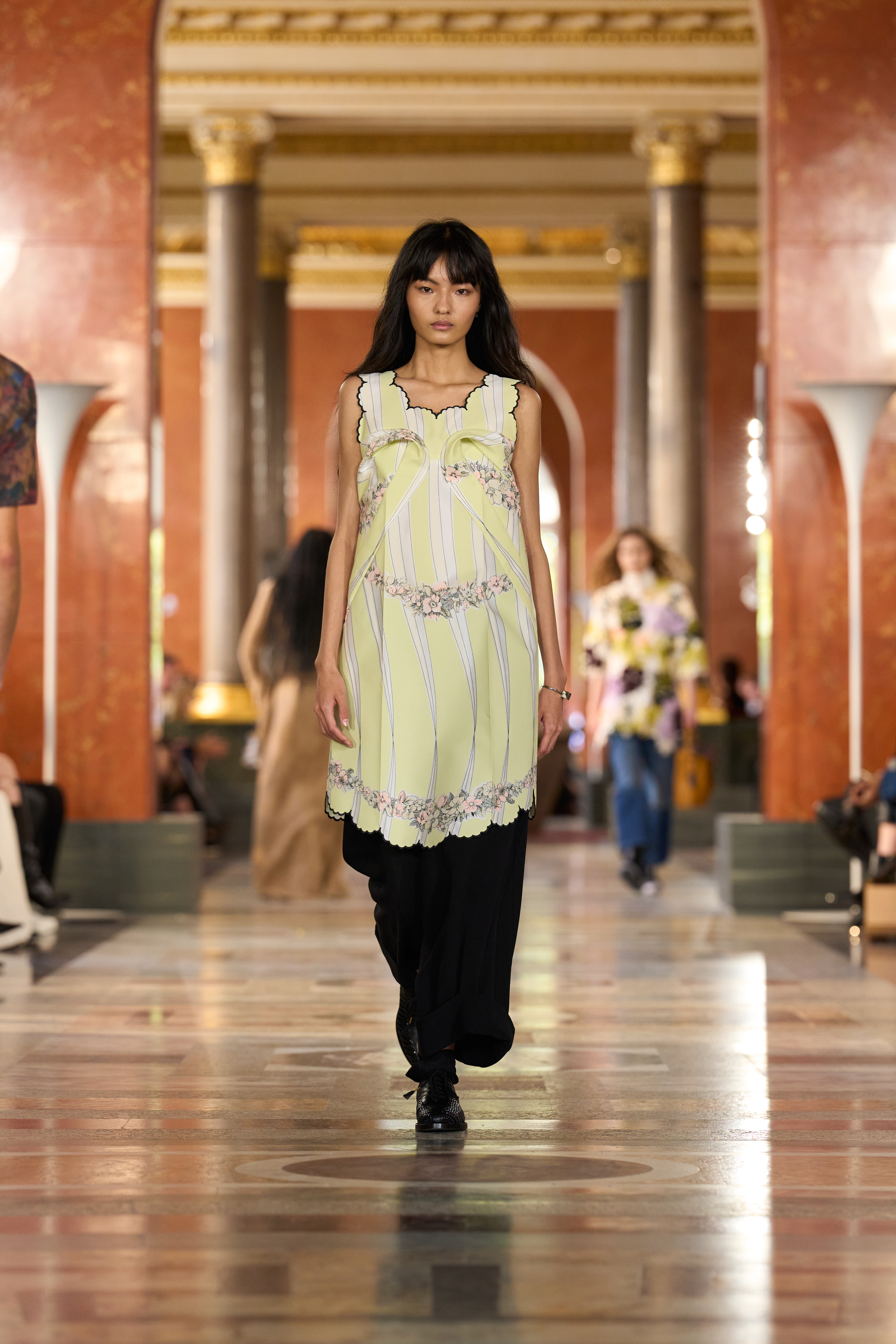 Model on the Louis Vuitton spring 2026 runway.