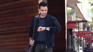 Man wearing his Fitbit Inspire 2