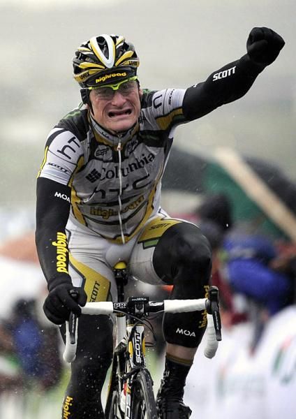 Andr&eacute; Greipel (Team HTC - Columbia) celebrates his victory in Lagos.