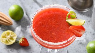 strawberry daiquiri cocktail