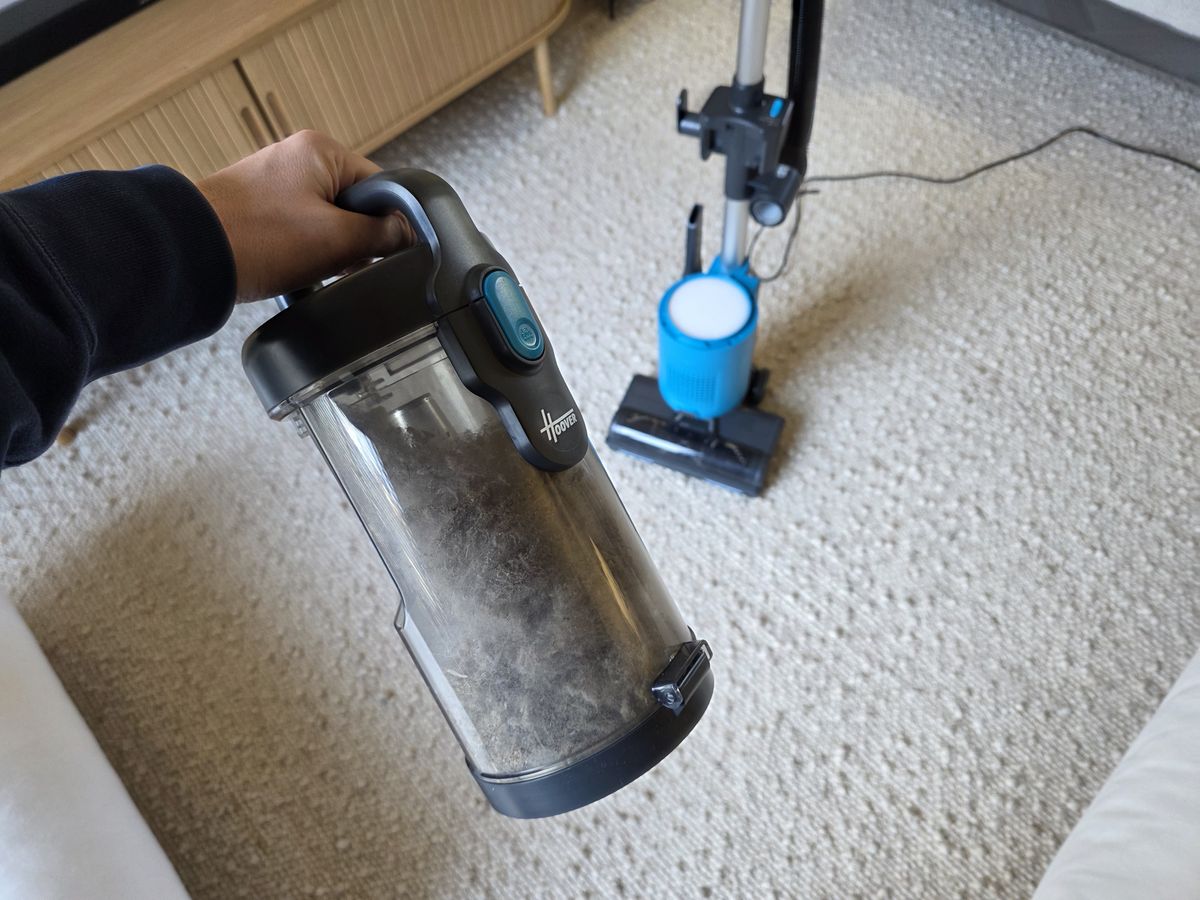 Hoover HL2 TurboStyle vacuum cleaner in reviewer's home