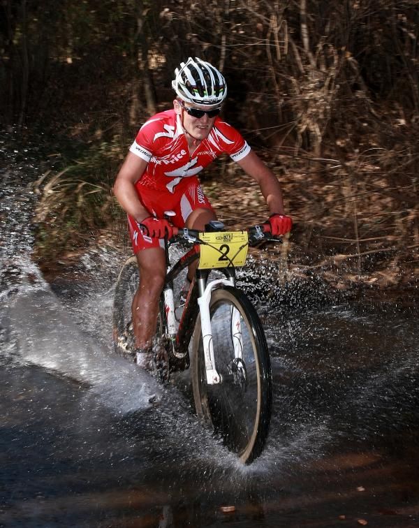 Burry Stander (Specialized) en route to winning the national championships