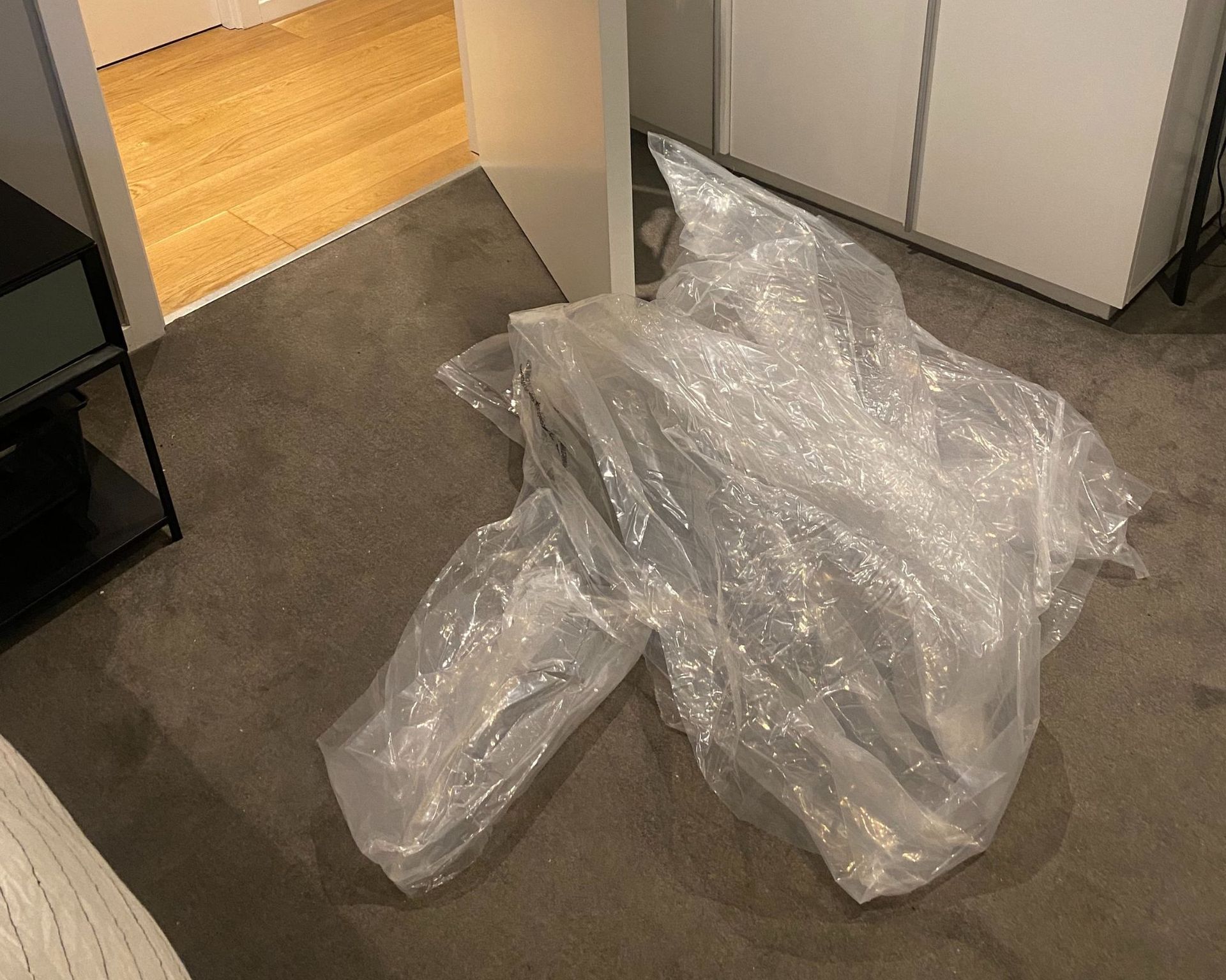 Kasur Coop Home Retreat di kamar tidur Louise