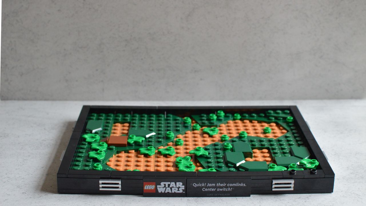 Lego Star Wars Endor Speeder Chase Diorama