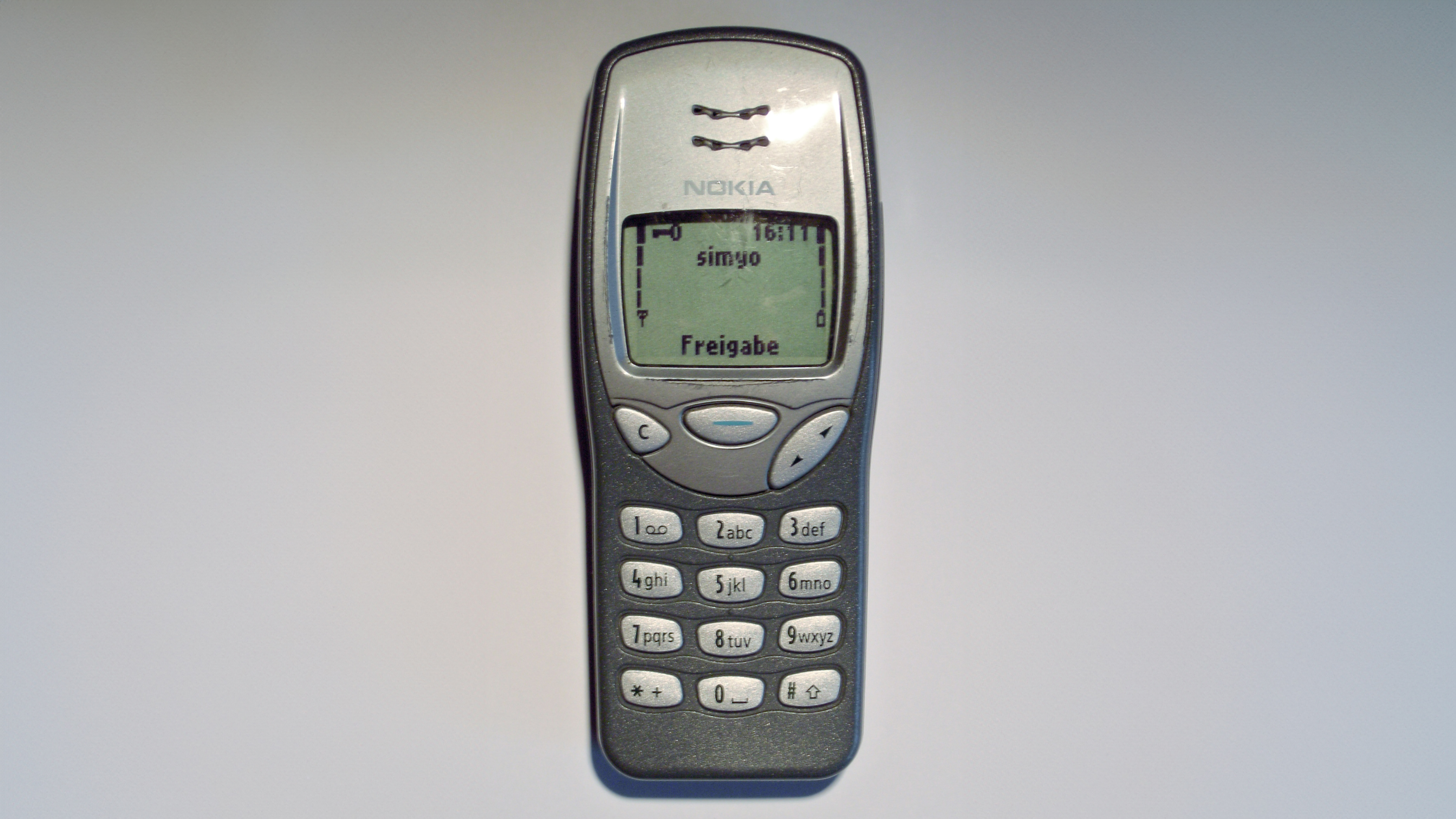 The Retro Nokia Phone Everyone Owned 25 Years Ago Will Get A Reboot 