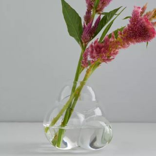 Areaware Bub Bud Vase with pink flowers in