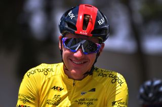 ALTO DO MALHO LOUL PORTUGAL 09 Mei Ethan Hayter dari Inggris dan INEOS Grenadiers Yellow Leader Jersey di awal Desa Albufeira selama 47th Volta Ao Algarve 2021 Tahap 5 a tahap 1701 km dari Albufeira ke Alto do Malho 510m Loul VoltAlgarve VAlgarve2021 di Portugal Foto oleh Gambar Luc Claessen Getty