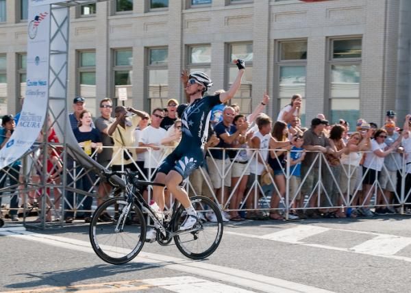 Tim Gudshell (Pure Black Racing) wins the 2011 Tour of Somerville