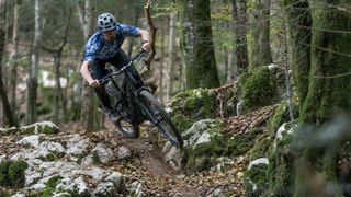 Lapierre Overvolt GLP3 being ridden down a rocky section of trail