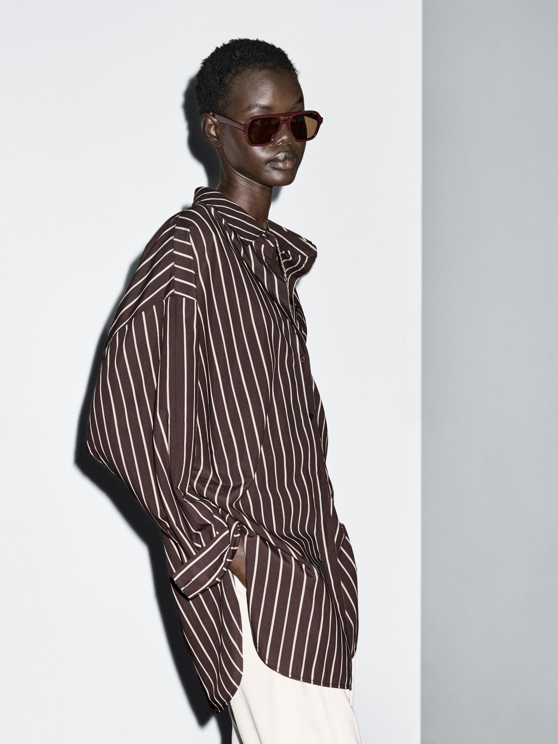 Loose-Fitting Striped Shirt