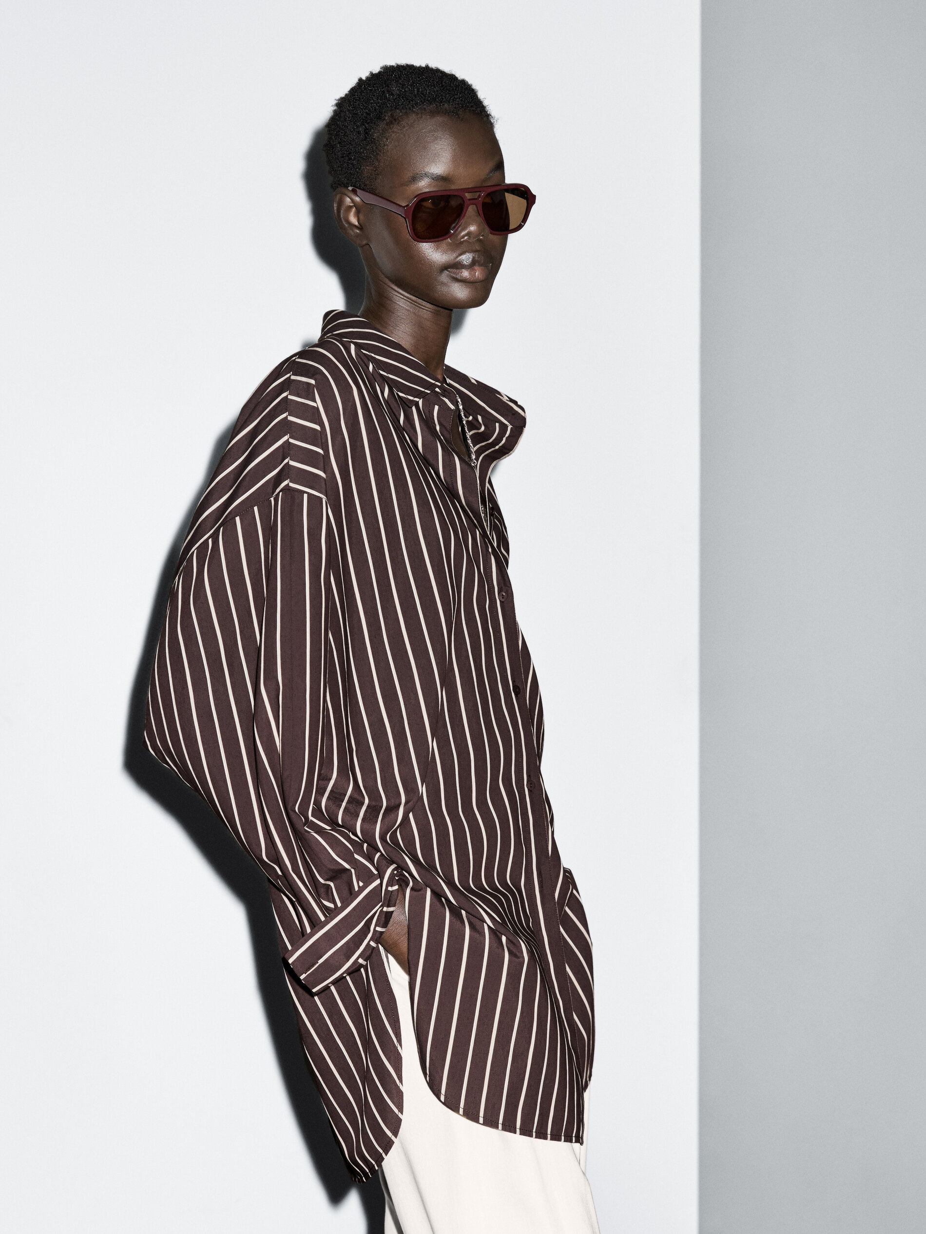 Loose-Fitting Striped Shirt