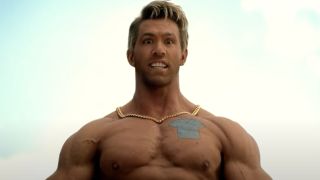 Ryan Reynolds' face on Aaron Reed's body in Free Guy