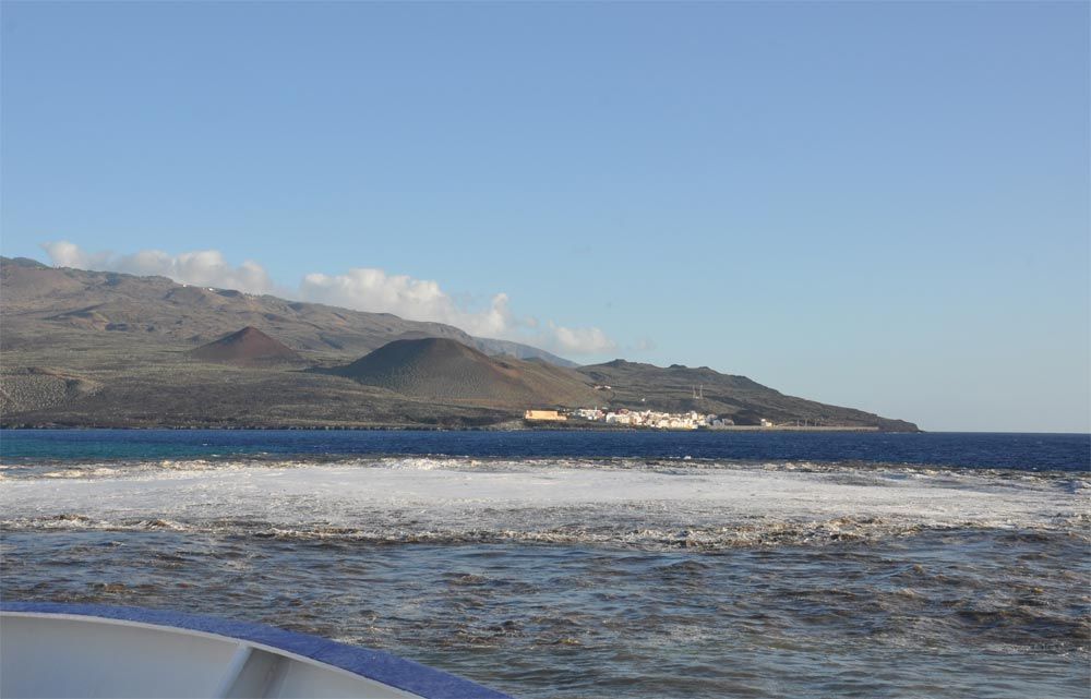 an underwater volcanic eruption in the Canary Islands