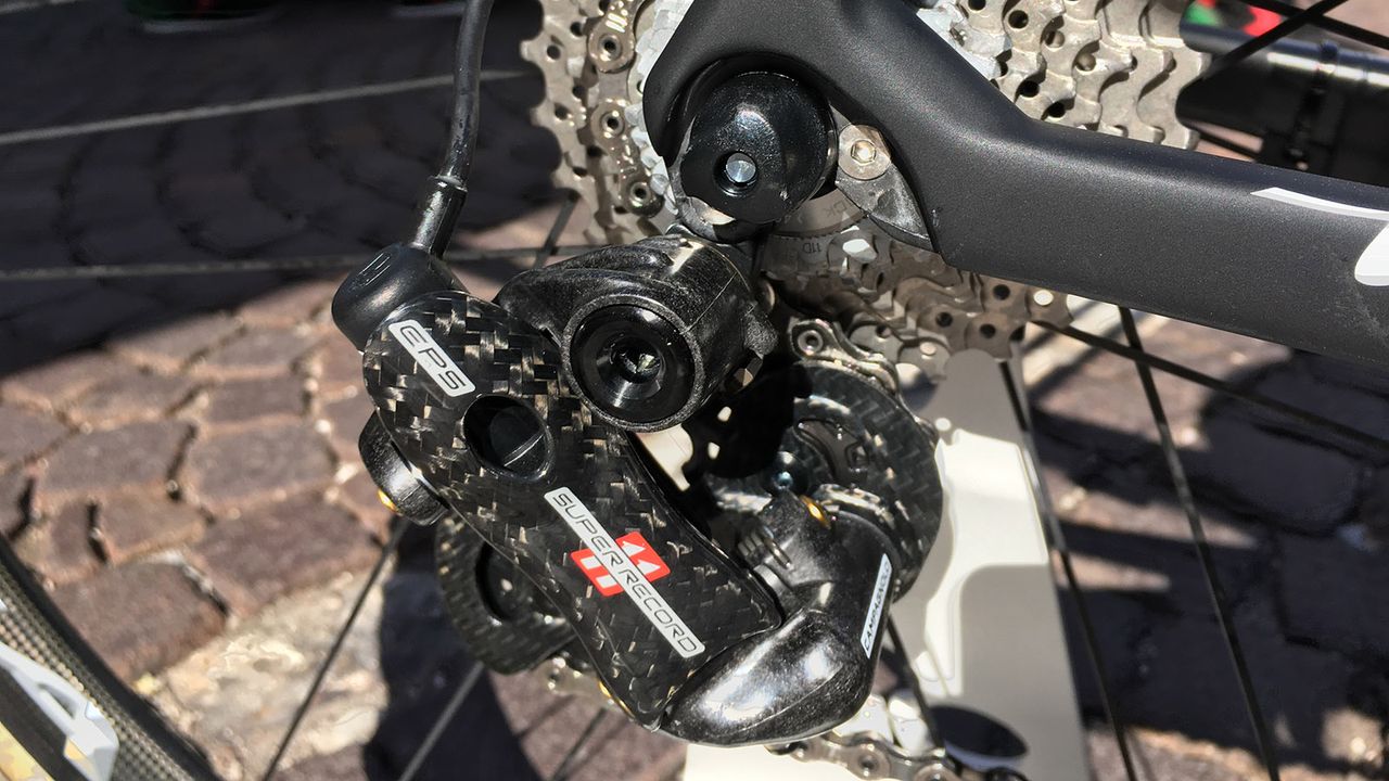 A look at the carbon fibre bodied Campagnolo Super Record EPS rear derailleur