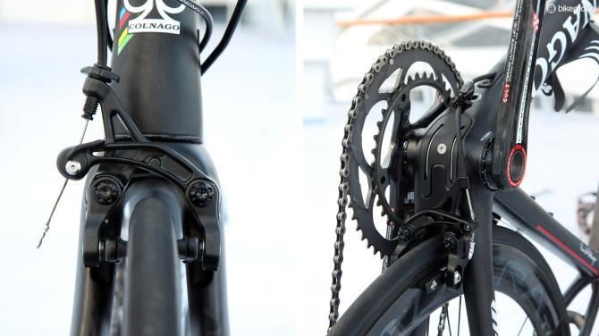 The direct-mount brakes save a few grams over standard calipers but according to Colnago, also work better as there's less flex in the system. The convertible internal routing system is also designed to accept Campagnolo's latest EPS v2.0 internal battery setup, complete with a hole in the down tube just above the bottom bracket cable guide to accommodate the external charging port