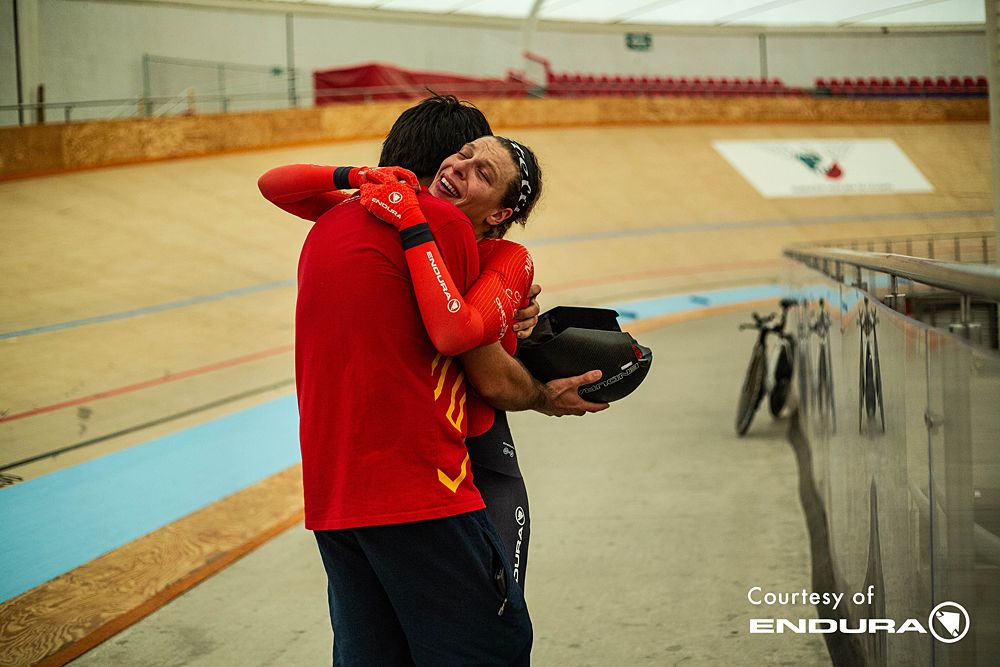 Vittoria Bussi breaks women's Hour Record by 27 metres