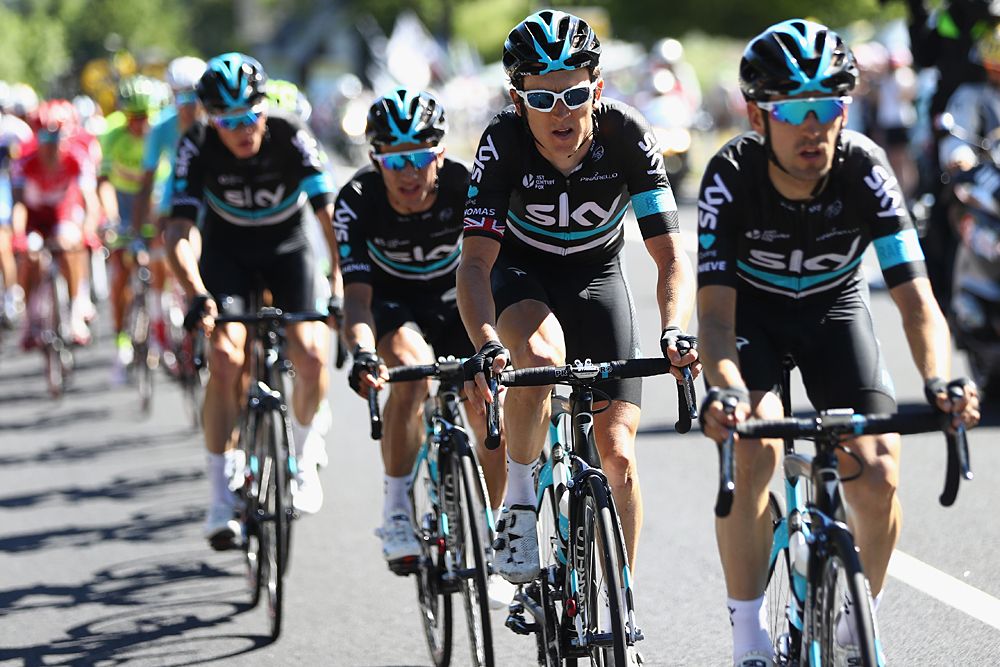 Geraint Thomas (Team Sky) toughed it out with a rib injury and rode the front for his team leader