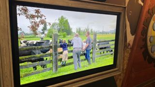 BrightSign solutions power a touchscreen map of the United States and projection-mapped forest display at Fair Oaks Farms.