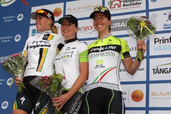 The podium - Ellen van Dijk (HTC-Highroad), Annemiek Van Vleuten (Nederland Bloeit) and Nicole Cooke (SC MCipollini Giambenini)