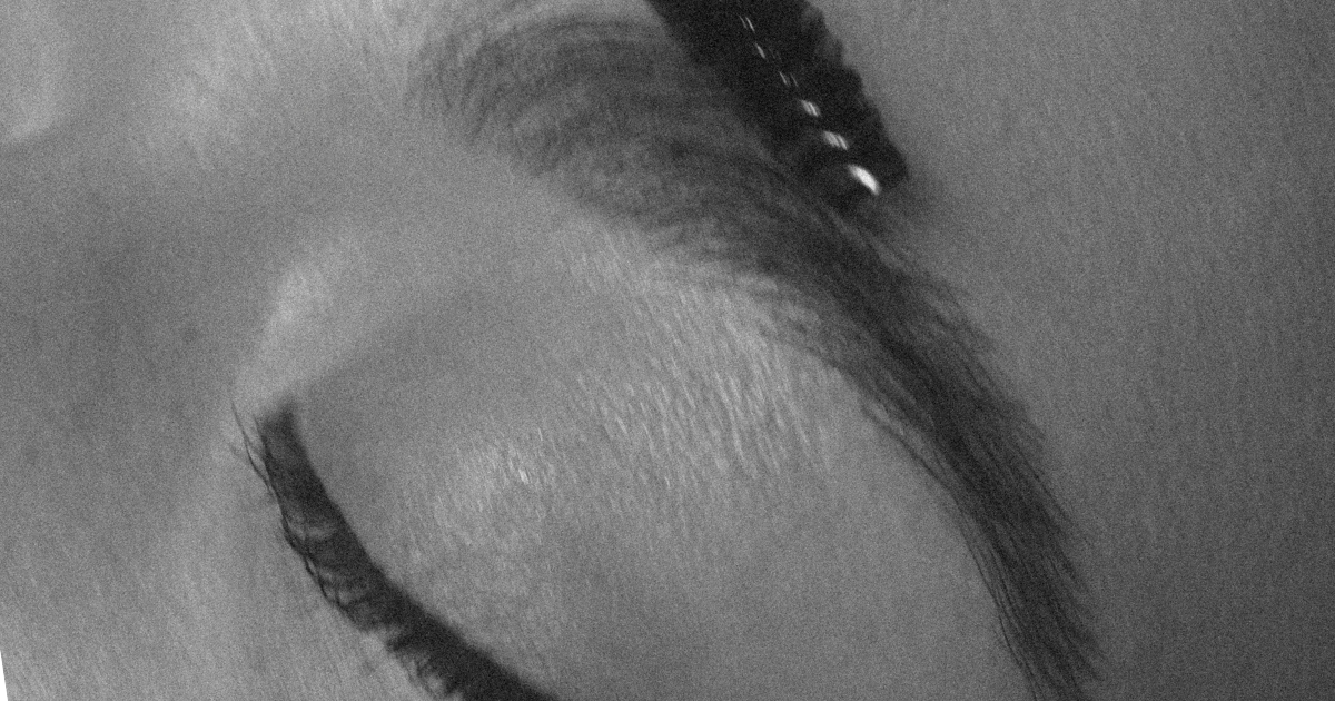 Low Contrast Brows
