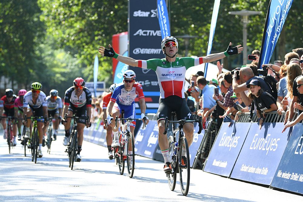 Elia Viviani (Quick-Step Floors) wins EuroEyes Cyclassics Hamburg