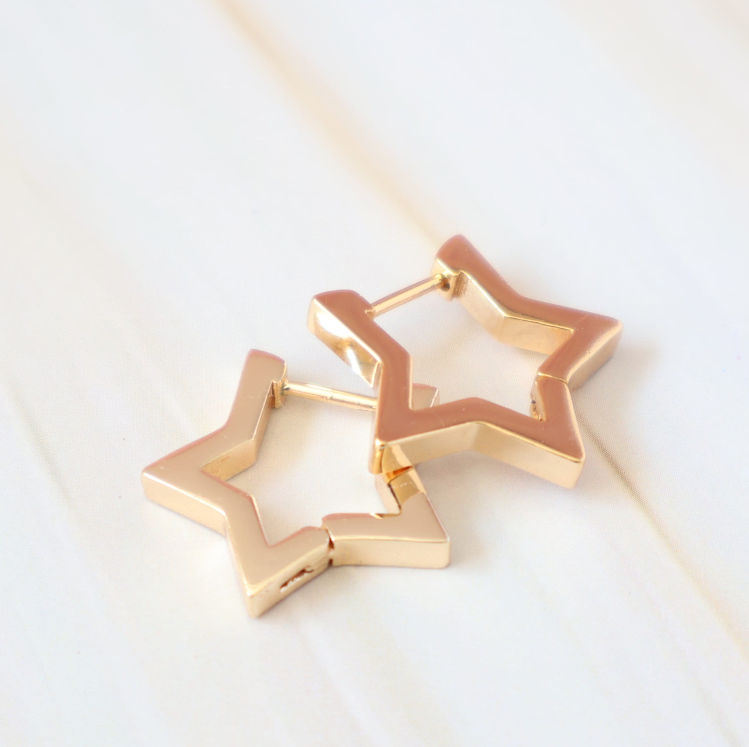The Issy Star earrings Princess Kate charity earrings