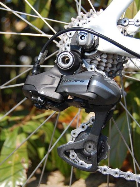 Di2's 'tap and forget' shifting style might prove useful to Langeveld as he's bouncing down the cobbles.